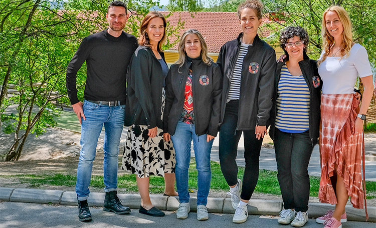 Pedagogerna från Spanien tillsammans med Isabella Åkesson resurspedagog och Theresia Hansen lärare på Lunnaskolan